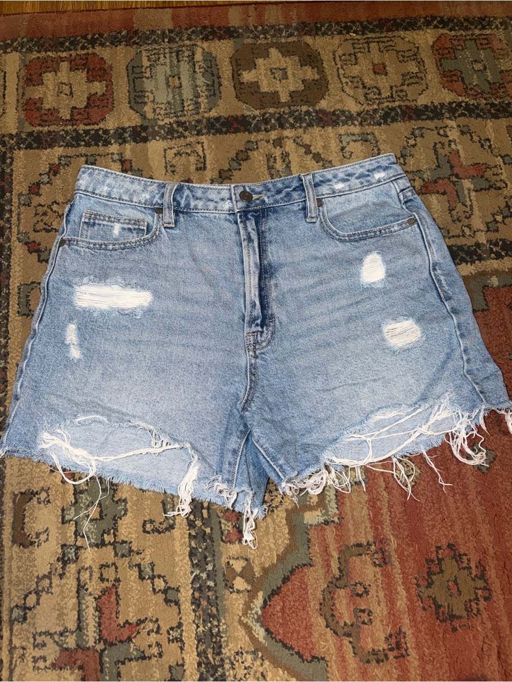 Hidden denim shorts